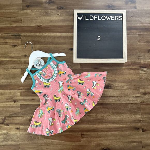 NWT Wildflowers Daydream Believer Pink Spaghetti Strap Roller Skate Rink Top 2 - Picture 1 of 7